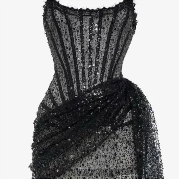 Heiress Beverly Hills Dress - Picture 3 of 10